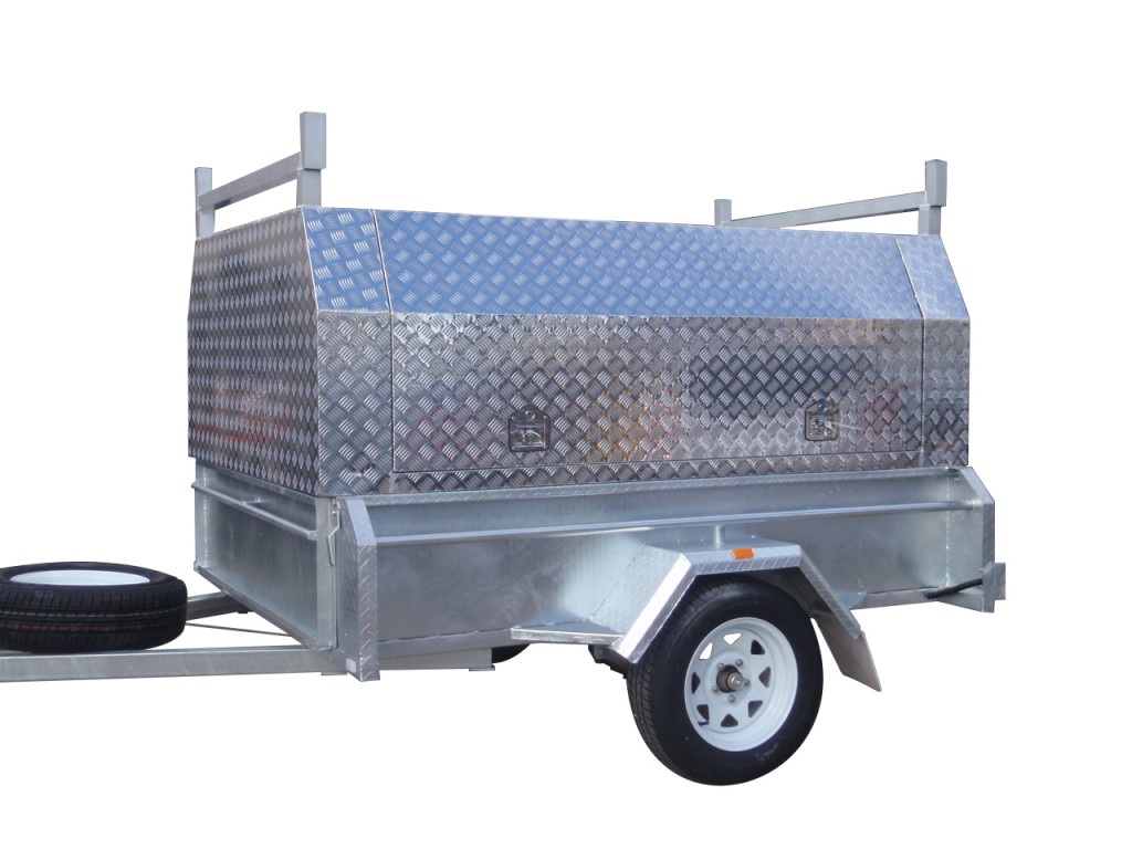 8x5 Single Axle With 410mm Deep Checker Plate Sides