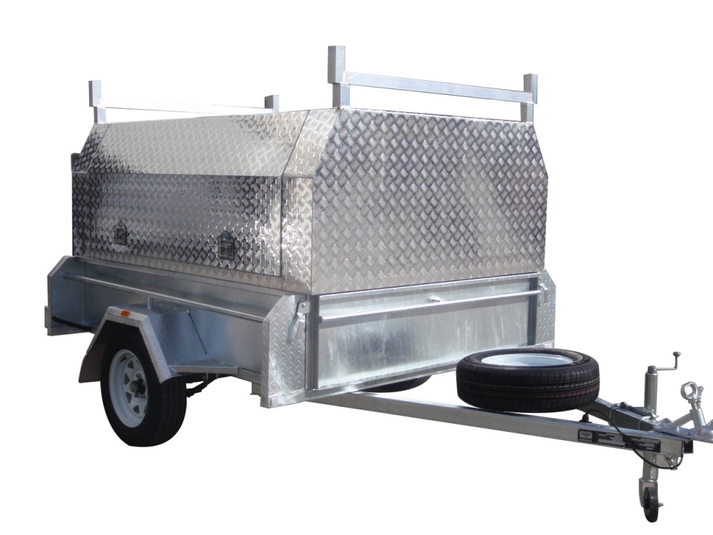 8x5 Single Axle With 410mm Deep Checker Plate Sides