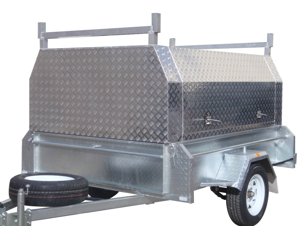 8x5 Single Axle With 410mm Deep Checker Plate Sides