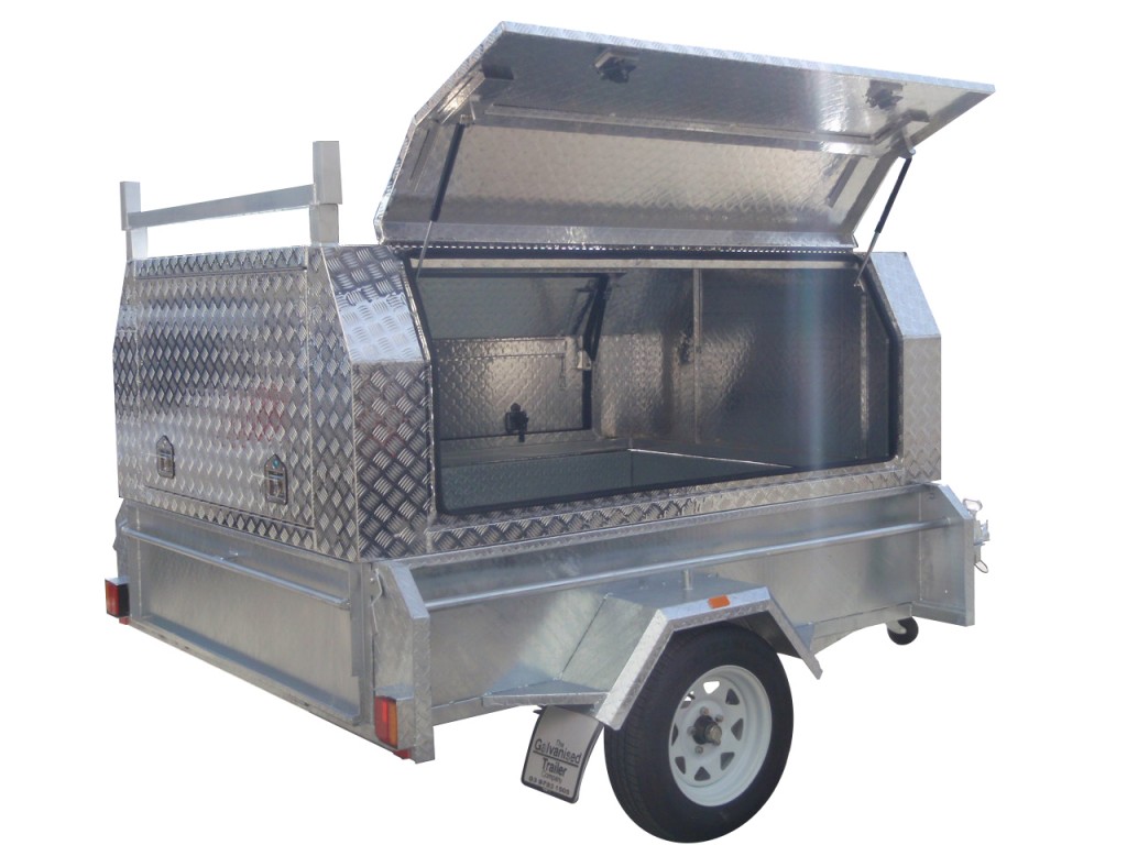 8x5 Single Axle With 410mm Deep Checker Plate Sides