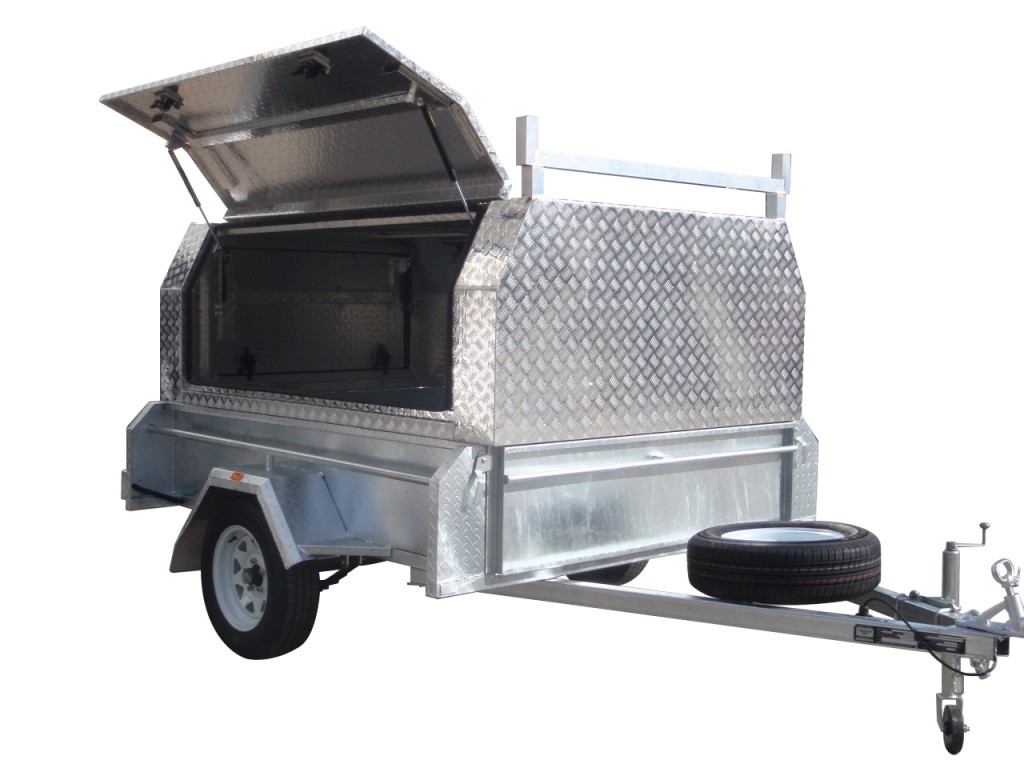 8x5 Single Axle With 410mm Deep Checker Plate Sides